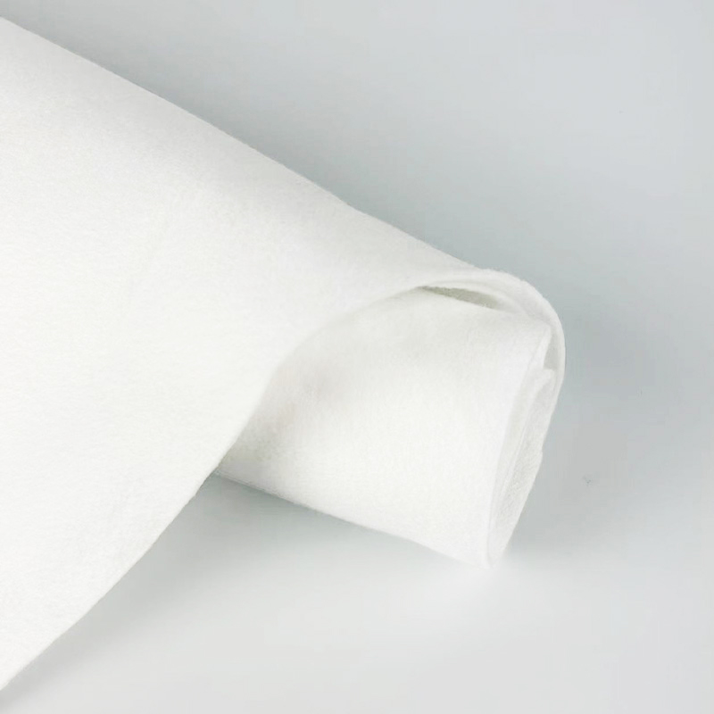 Tissu non tissé dégradable en fibres de maïs